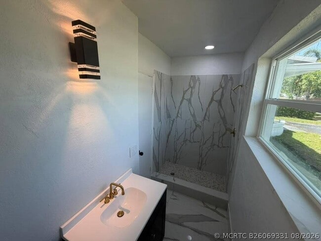 Photo - 3911 NW 32nd Ave