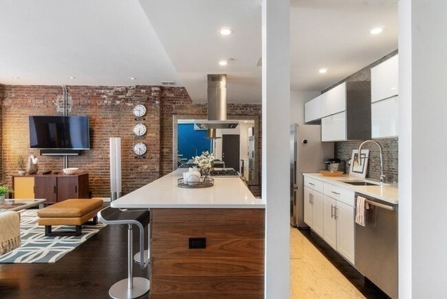 Photo - 136 Arlington St Unit 3
