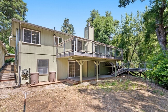 Photo - 475 Riverview Dr