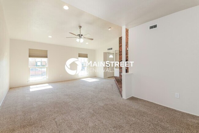 Photo - 3 Bedroom Pet-Friendly Home in PLANO, TX with Main Street Renewal