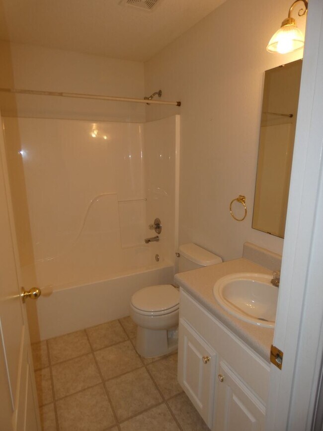 Photo - Charming 4-Bedroom Home With Sunroom