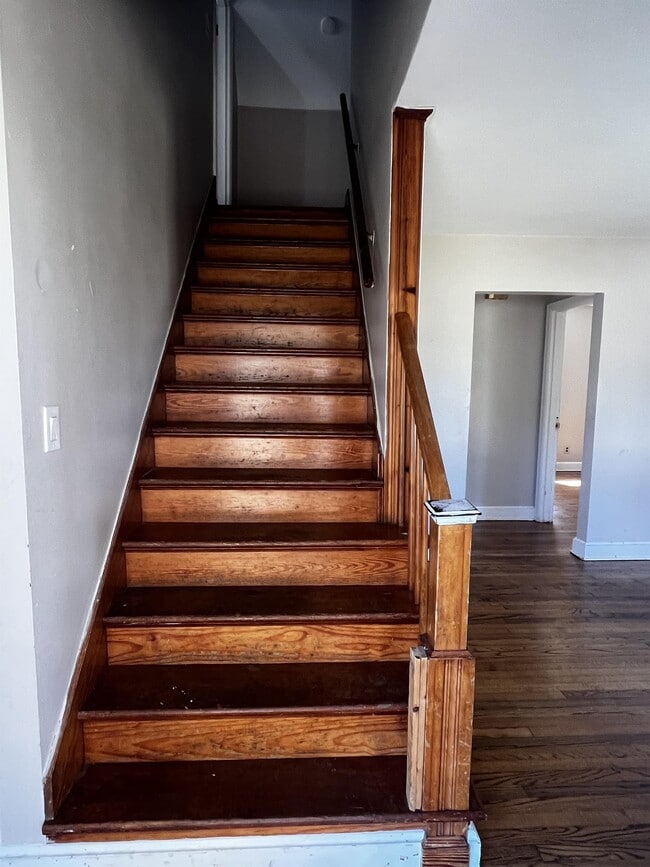Photo - 1002 Meadow Hill Rd