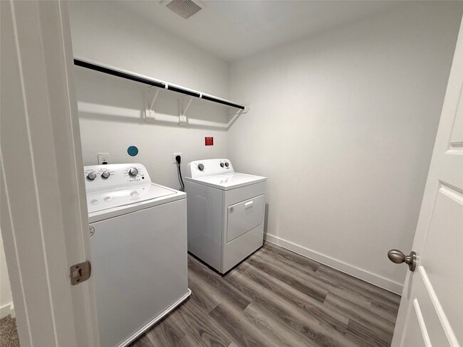 Building Photo - 3224 Crown Gate Dr