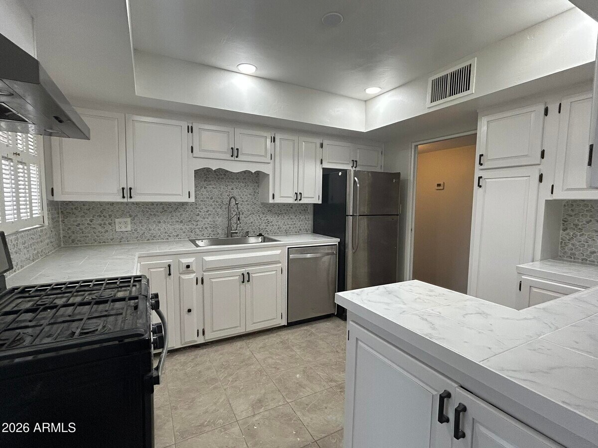 Photo - 5544 N 10th Ave