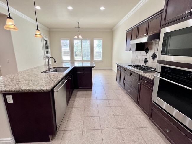 Photo - $2,695 Bullard & Hwy 99, 4 Bedroom With So...