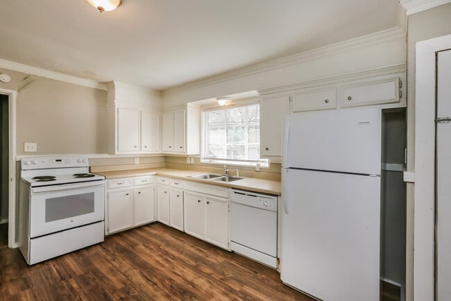 Photo - 3162 Oak Forest Dr