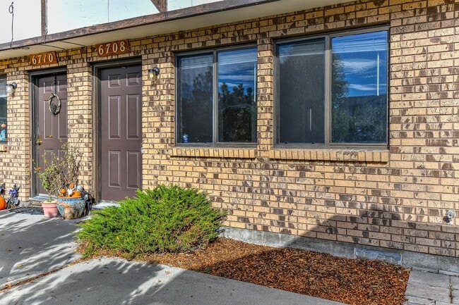 Photo - 2 Bedroom 1.5 Bathroom 4 plex