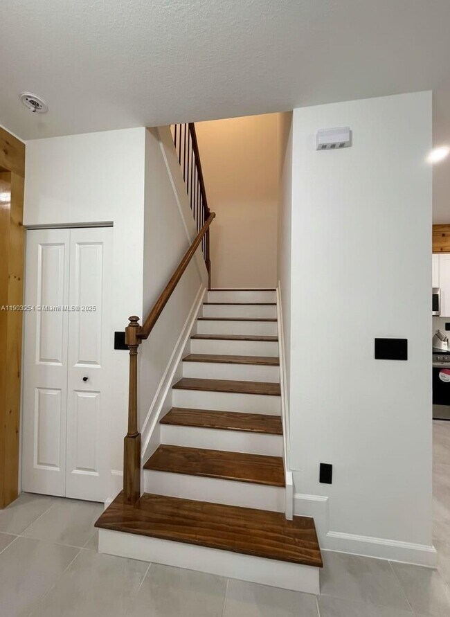 Photo - 23252 SW 128th Ave