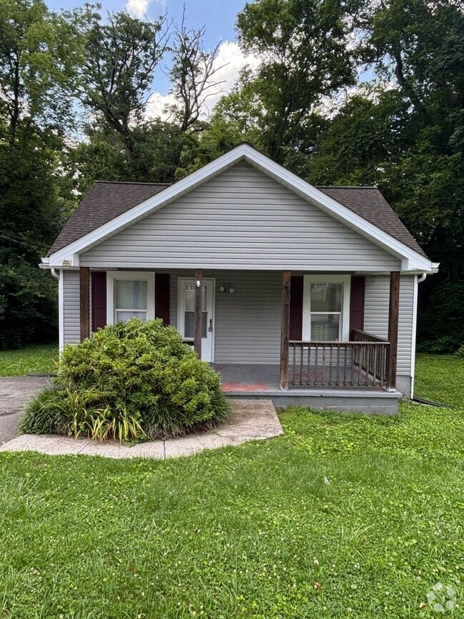 Building Photo - North Knoxville Cottage! Rental