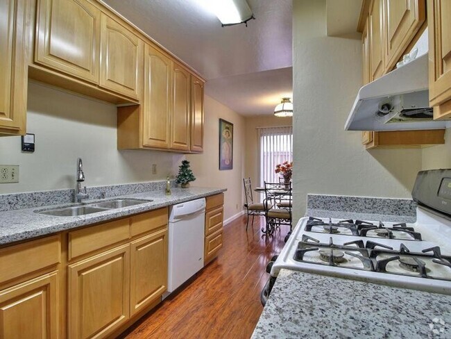 Building Photo - $3,050 / 3 BR GORGEOUS REMODELED SINGLE ST... Rental