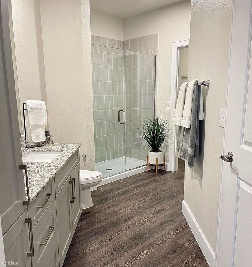 Photo - 2 br, 2 bath Condo - 700 E Whitestone Blvd...