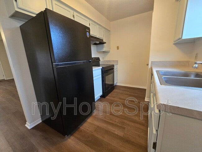 Photo - 409 Shadow Way Ln