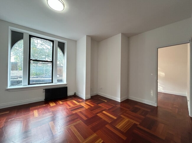 Building Photo - 611 W 137th St Rental