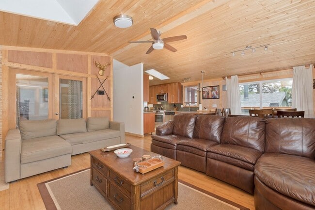 Photo - Fully Furnished & Move-In Ready Mountain H...