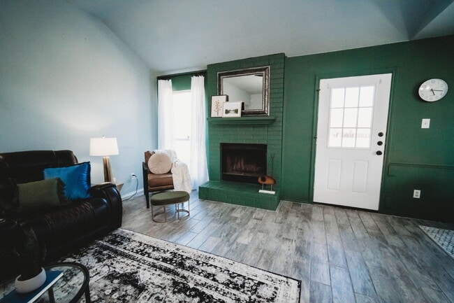 Photo - 2607 Rampart Loop