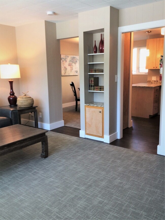 Living Room - 1101 B St Unit C