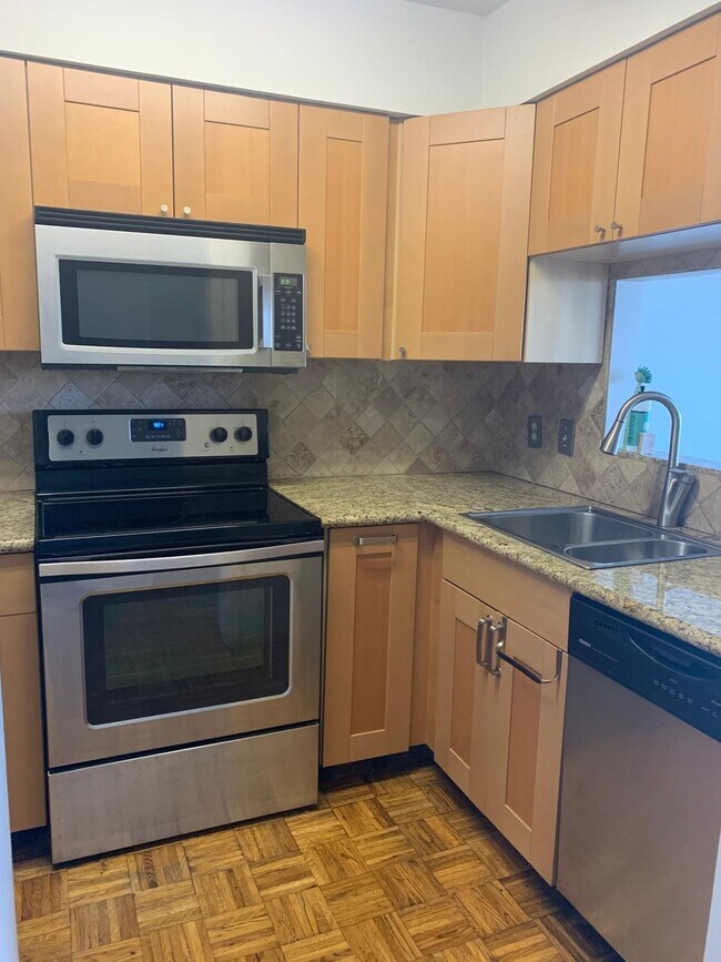 3600 Montrose Blvd Unit 409