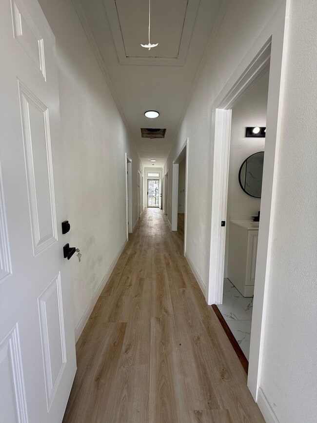 Photo - 8407 Carolwood Dr