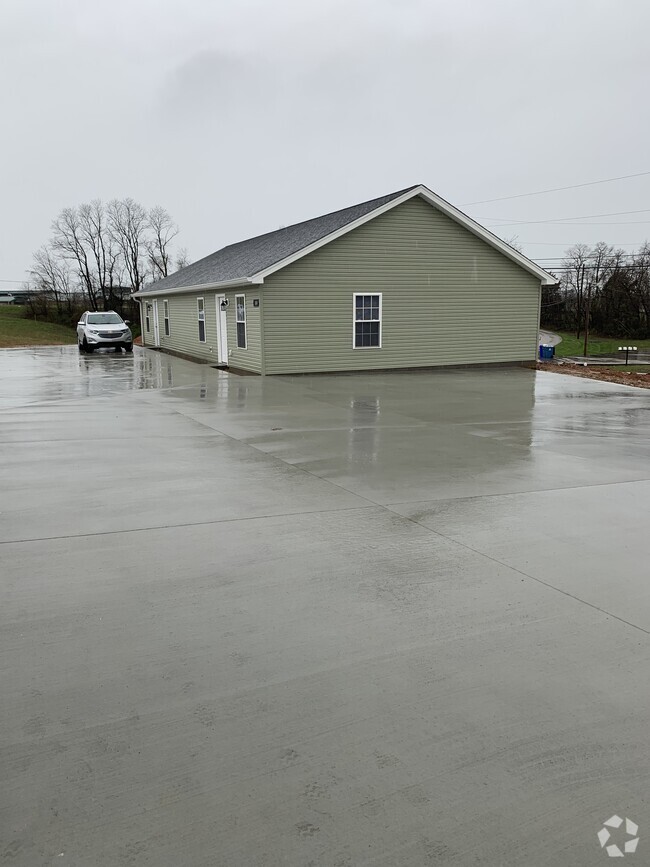 Building Photo - 148 School Side Dr Unit 148 B Schoolside Drive Rental
