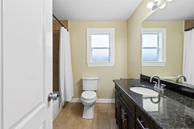 Photo - 4201 Marina St