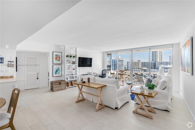 Building Photo - 20 Island Ave Unit 1014 Rental