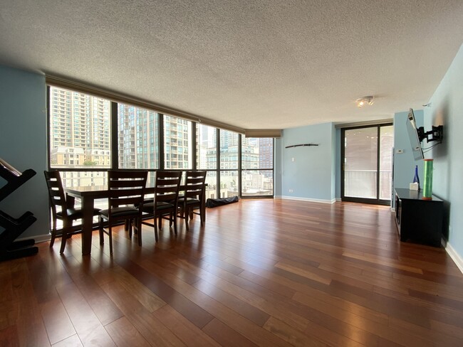 Photo - 663 N State St Unit 911