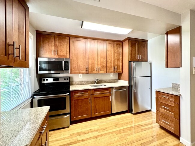 Photo - 2207 Washington Ave Unit 201