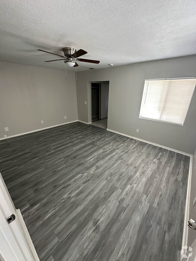Building Photo - 10104 Dorothy Ave Rental