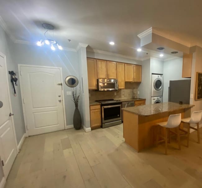 Spacious 1-bedroom, 1-bath condo - Spacious 1-bedroom, 1-bath condo Unidad 1