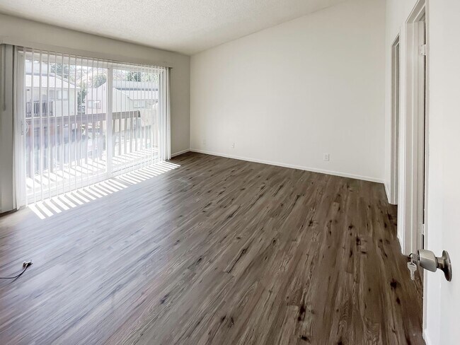 2 Bedroom 2 Bath Condo Available in Colton... - 2 Bedroom 2 Bath Condo Available in Colton...