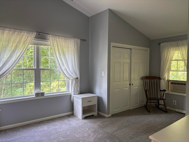 Photo - 138 N Main St