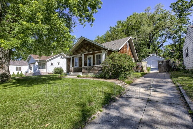 Photo - 4806 Charles St