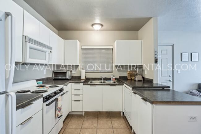 Photo - 859 E 620 N St