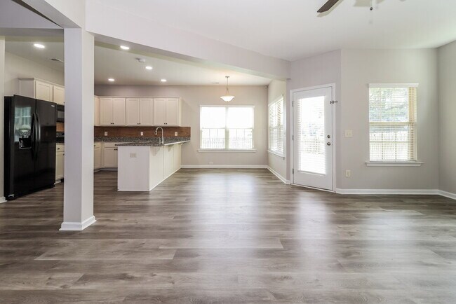 Photo - 30 Howard Ave