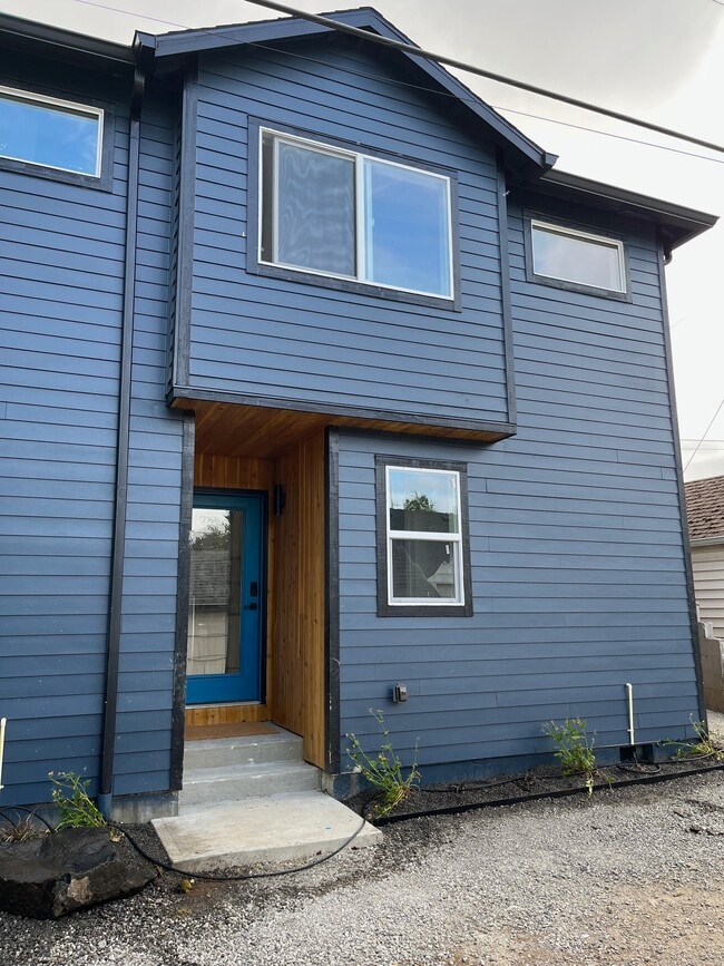 Photo - 5735 NE 33rd Ave Unidad C
