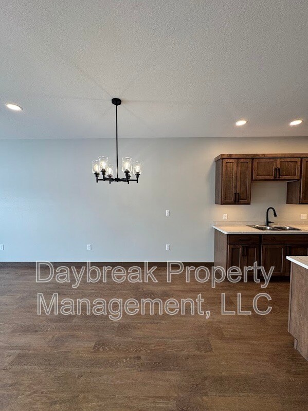 Photo - 628 Tree Farm Ln