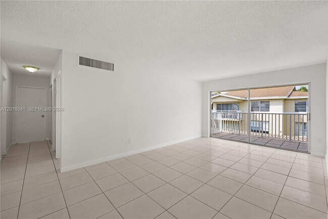 Photo - 4154 NW 79th Ave Unit 2A