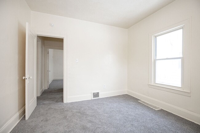 Photo - 3331 E 140th St Unit 3331 E140th 1