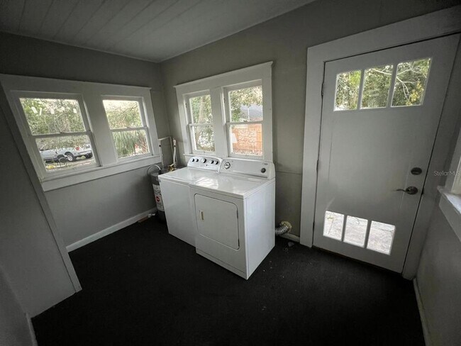 Photo - 3021 Sanchez St