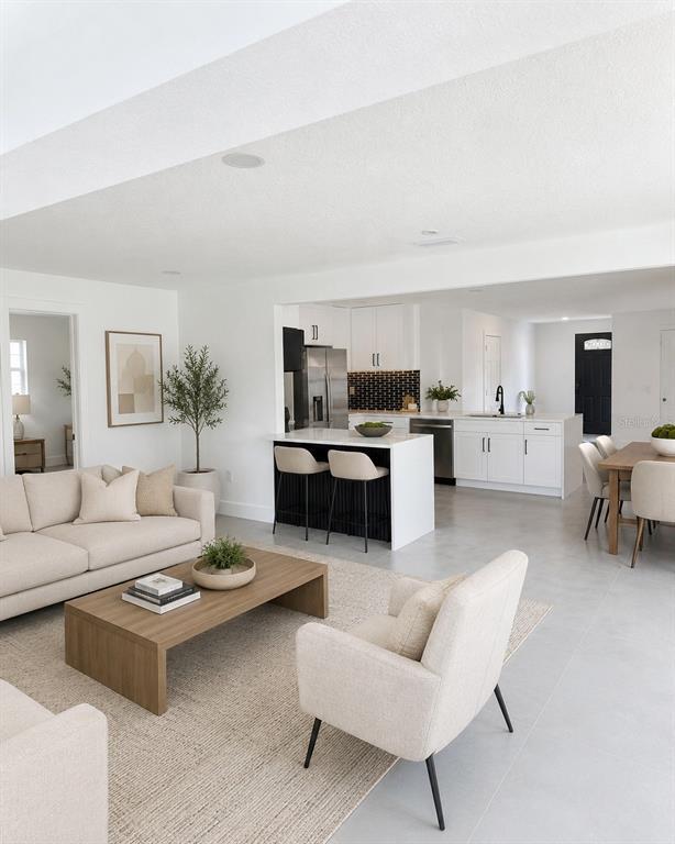 Photo - 720 Capri Blvd