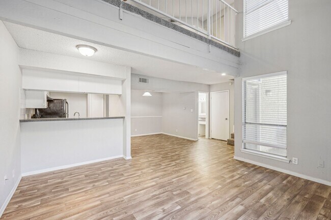 Hollyhills Apartments