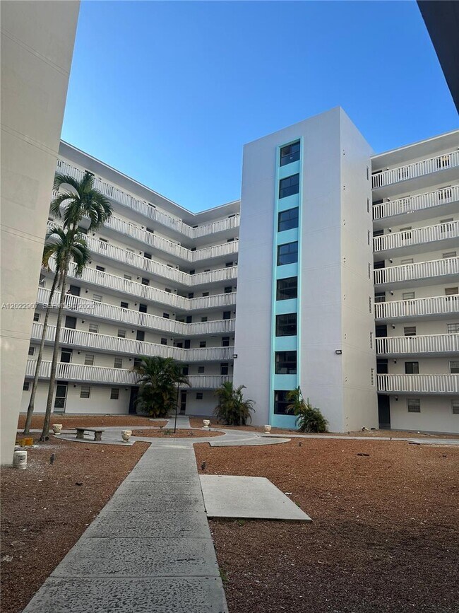 Photo - 15600 NW 7th Ave Unit 507