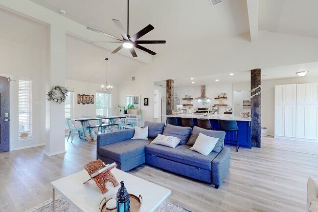 Photo - 2918 Amber Ln