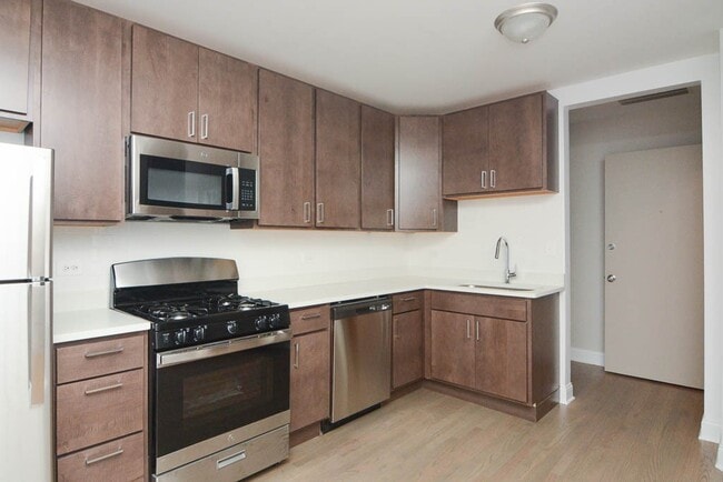 Photo - 3405 W Fullerton Ave Unit A06W