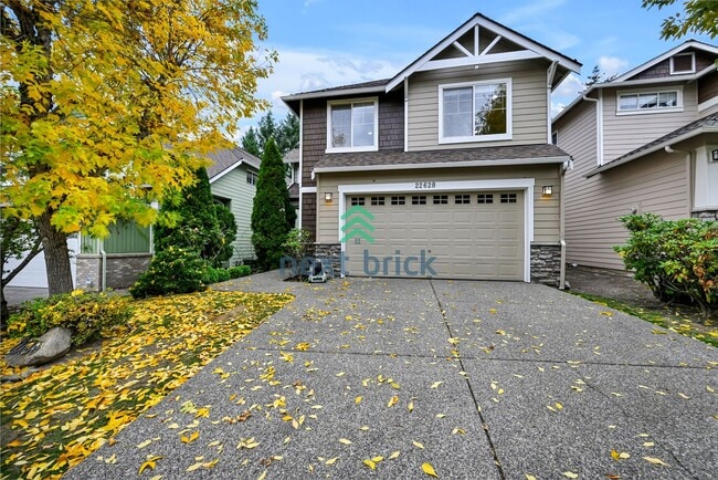 Building Photo - 4 Bed 2.5 Bath Single-family House Availab...