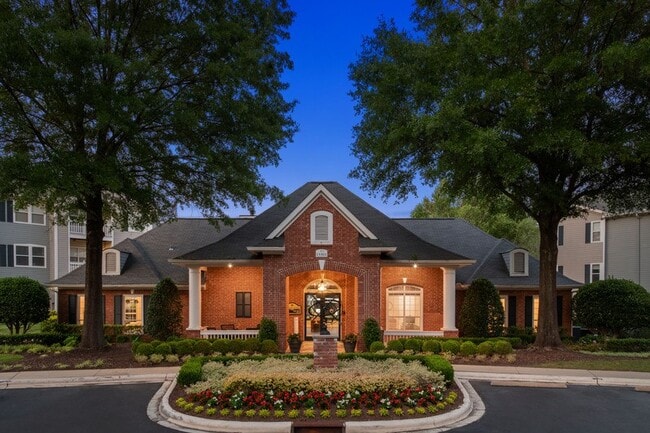 Building Photo - Avana Creekside Rental