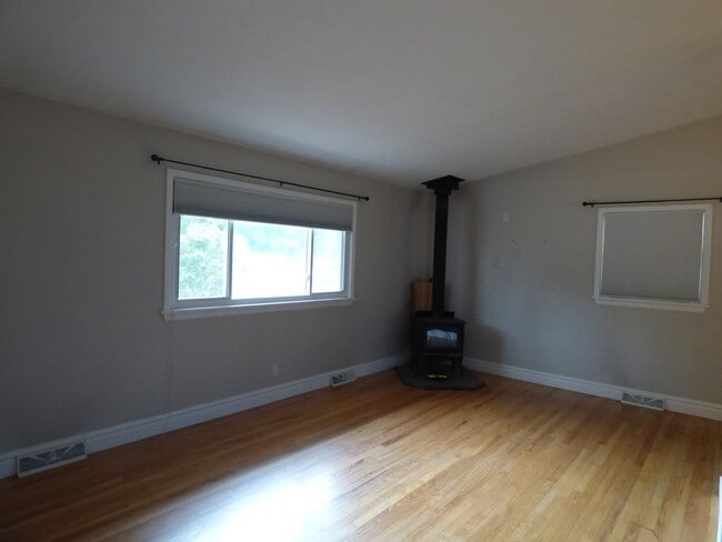 Photo - Perfect 2 Bedroom House