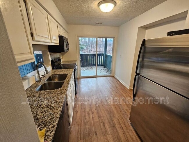 Photo - 2805 Treestead Cir