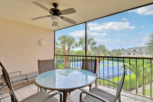 275 Palm Ave Unit A302
