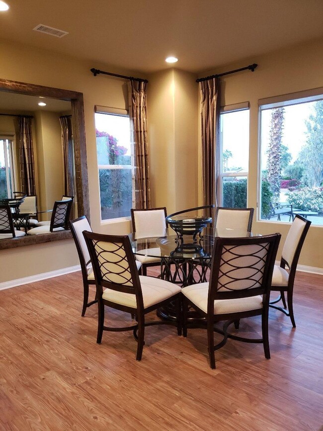 61336 Sapphire Ln